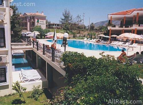 Merriment Hotel 18